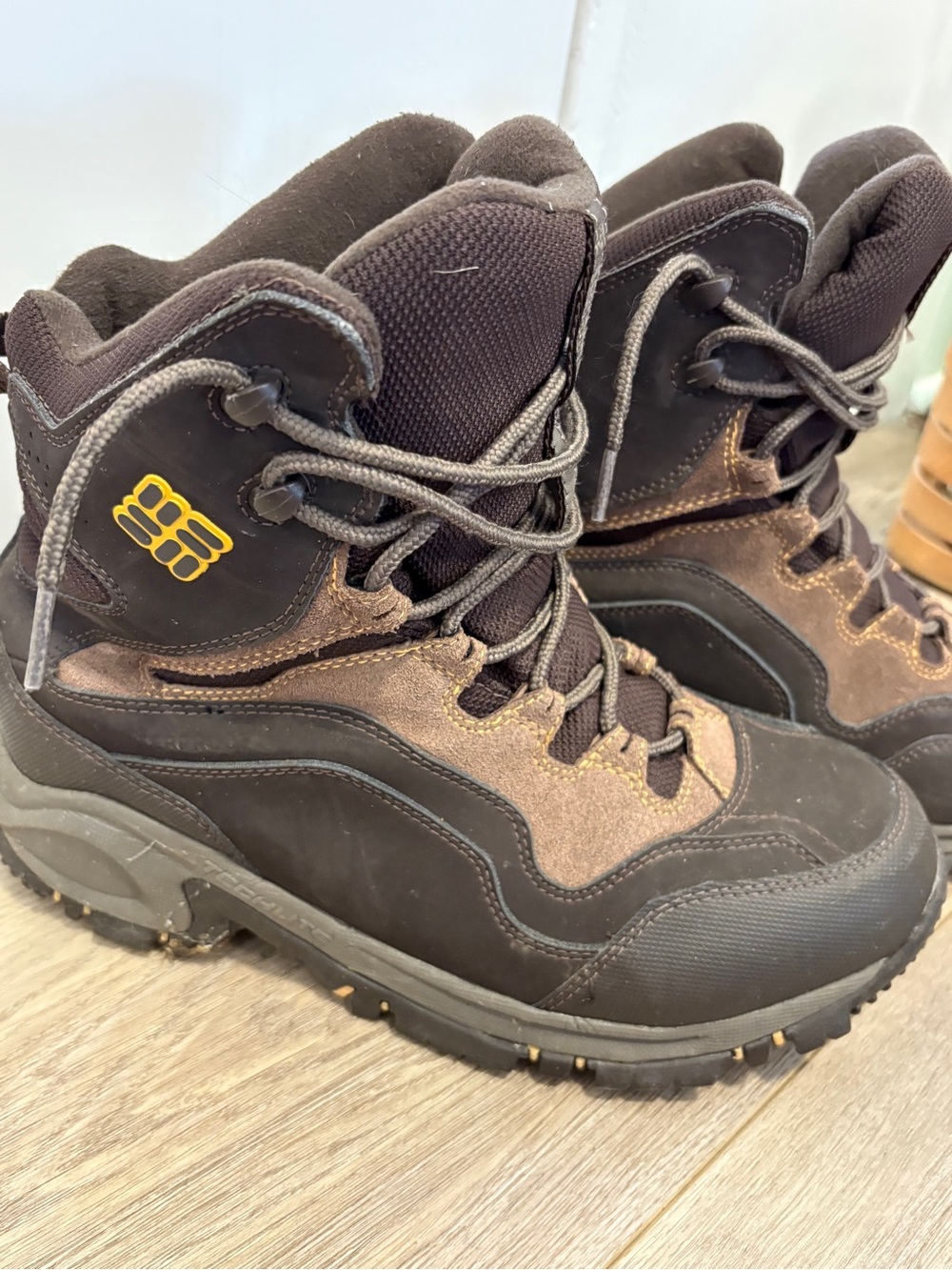 Columbia Men’s Waterproof Snow Boots Men’s Size 9.5 Bugaboot